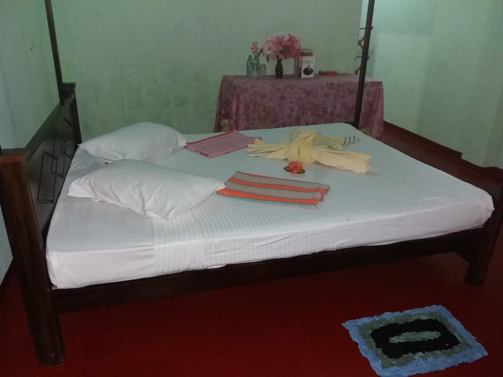 Star Sun Homestay Tangalle Exteriör bild